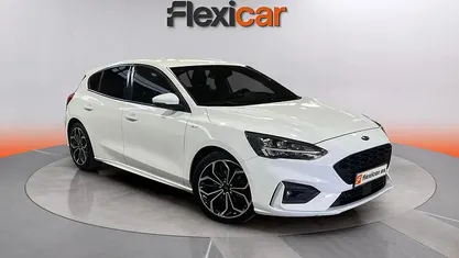 Usado Ford Focus ST-Line 125 CV (91 kW) 2018 Blanco Utilitario