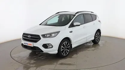 Usado Ford Kuga ST-Line 120 CV (88 kW) 2018 Blanco SUV