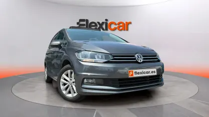 Usado VW Touran Advance 150 CV (110 kW) 2019 Gris Monovolumen