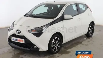 Usado Toyota Aygo X-play 72 CV (52 kW) 2018 Blanco Utilitario