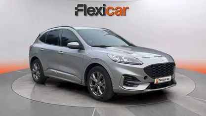 Usado Ford Kuga ST-Line 150 CV (110 kW) 2022 Gris SUV