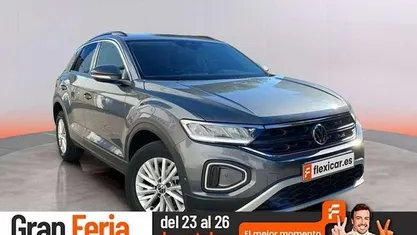 Usado VW T-Roc Life 116 CV (85 kW) 2024 Gris SUV