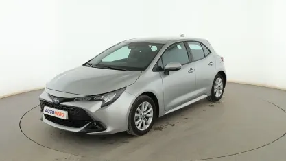 Używany Toyota Corolla Active 140 KM (102 kW) 2023 Szary Sedan/Limuzyna