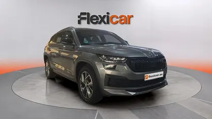 Usado Skoda Kodiaq SportLine 150 CV (110 kW) 2023 Gris SUV