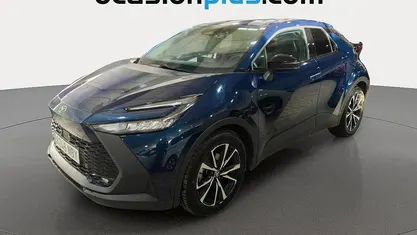 Usado 2025 Toyota C-HR Advance SUV | 28.091 € (Precio justo)