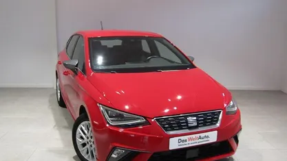 Usado Seat Ibiza XCELLENCE 110 CV (80 kW) 2022 Rojo Utilitario