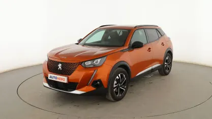Usado Peugeot e-2008 Allure 100 kW (136 CV) 2022 Naranja SUV