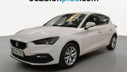 Używany Seat Leon Style 116 KM (85 kW) 2021 Biały Hatchback