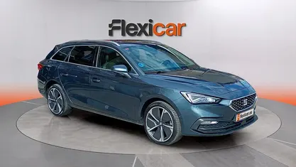 Usado Seat Leon FR 204 CV (150 kW) 2021 Gris Familiar