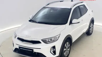 Usado Kia Stonic 100 CV (73 kW) 2024 SUV