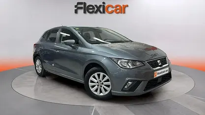 Usado Seat Ibiza Reference 75 CV (55 kW) 2018 Gris Berlina