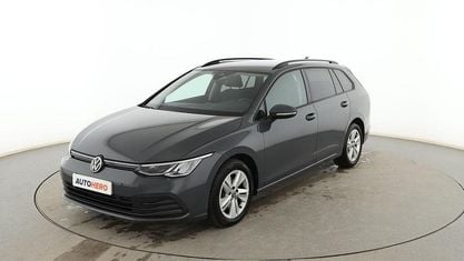 Usado VW Golf VIII Life 116 HP (85 kW) 2021 Cinzento Carrinha