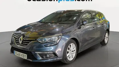 Usado Renault Mégane Zen 130 CV (95 kW) 2017 Gris Familiar