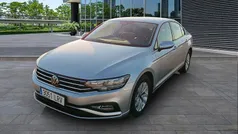 Gris Usado 2021 VW Passat Business Berlina | 19.600 € (Precio justo)