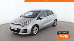 Gris Usado 2016 Kia Rio Berlina | 9599 € (Precio justo)