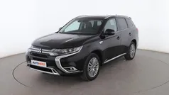 Negro Usado 2020 Mitsubishi Outlander P-HEV SUV | 22.499 € (Precio justo)