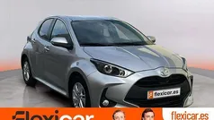 Gris Usado 2022 Toyota Yaris Edition Berlina | 17.790 € (Precio justo)
