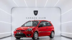 Rojo Usado 2005 Ford Fiesta Sport Utilitario | 2999 € (Precio justo)