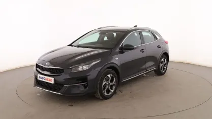 Usado Kia XCeed 136 CV (100 kW) 2020 Gris SUV
