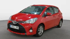Rojo Usado 2016 Toyota Yaris Active Utilitario | 8950 € (Buen precio)