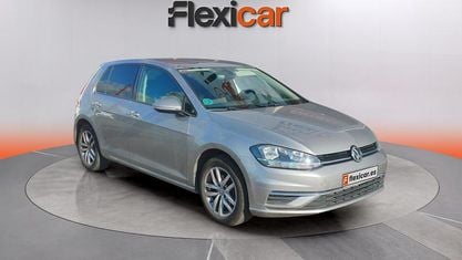 Usado VW Golf VII Advance 116 CV (85 kW) 2019 Gris Berlina