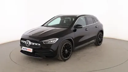 Usado Mercedes GLA200 AMG line 150 CV (110 kW) 2021 Negro SUV