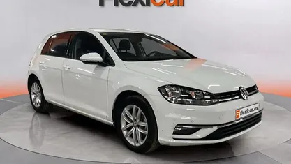 Usado 2017 VW Golf Advance Berlina | 12.990 € (Precio justo)