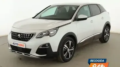 Usado Peugeot 3008 Allure 130 CV (95 kW) 2019 Blanco SUV