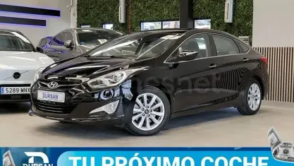 Usado Hyundai i40 GLS 136 CV (100 kW) 2012 Negro Berlina