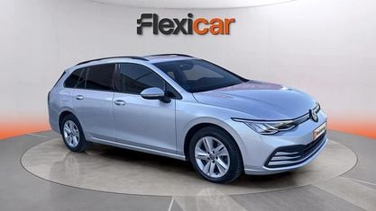 Usado VW Golf VIII 116 HP (85 kW) 2021 Cinzento Carrinha