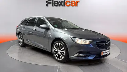 Usado Opel Insignia Innovation 136 CV (100 kW) 2020 Gris Familiar