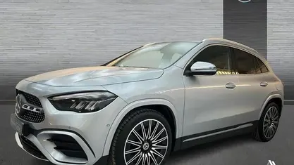 Usado Mercedes GLA200 150 HP (110 kW) 2025 SUV