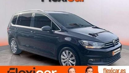 Usado VW Touran Advance 116 CV (85 kW) 2019 Negro Monovolumen