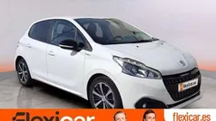 Usado 2017 Peugeot 208 Style Utilitario | 8490 € (Buen precio)