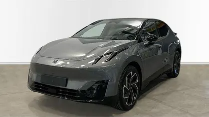 Usado Lynk & Co 02 200 kW (272 CV) 2025 Gris Pickup/Camioneta