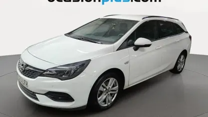 Usado Opel Astra GS Line 110 CV (80 kW) 2020 Blanco Familiar