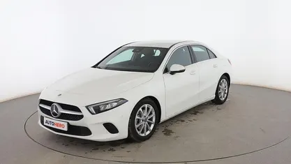 Blanco Usado 2020 Mercedes A180 Berlina | 23.599 € (Buen precio)