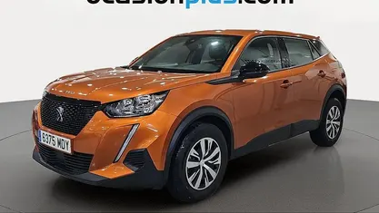 Usado Peugeot 2008 Active 101 CV (74 kW) 2023 Naranja SUV