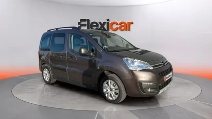 Usado Citroën Berlingo Live 110 CV (80 kW) 2018 Gris Monovolumen