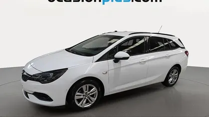 Usado Opel Astra Elegance 122 CV (89 kW) 2020 Blanco Monovolumen