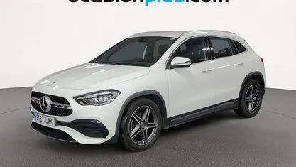 Usado Mercedes GLA200 AMG 150 CV (110 kW) 2022 Blanco SUV