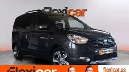 Usado Dacia Dokker Essentiel 95 CV (69 kW) 2020 Gris Monovolumen