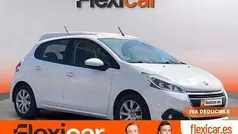 Blanco Usado 2019 Peugeot 208 Active Utilitario | 10.490 € (Precio justo)