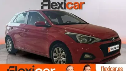 Usado Hyundai i20 100 CV (73 kW) 2019 Rojo Utilitario