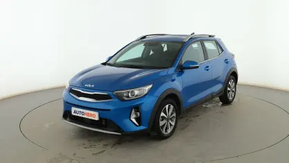 Używany Kia Stonic 101 KM (74 kW) 2022 Niebieski SUV