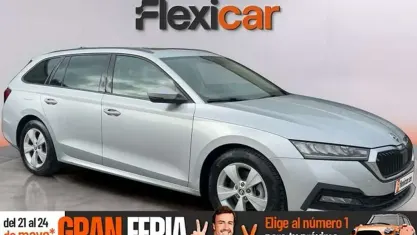 Usado Skoda Octavia Ambition 150 CV (110 kW) 2022 Gris Utilitario