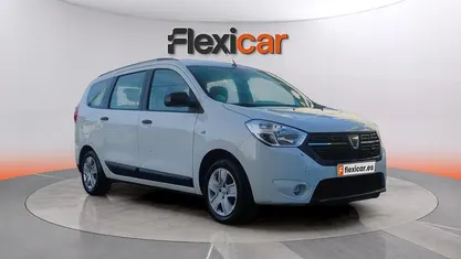 Usado Dacia Lodgy Comfort 116 CV (85 kW) 2021 Blanco Monovolumen