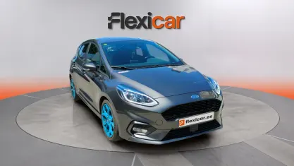Usado Ford Fiesta Active 95 CV (69 kW) 2020 Gris Utilitario