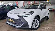 Blanco Usado 2024 Toyota C-HR Active SUV | 25.490 € (Buen precio)