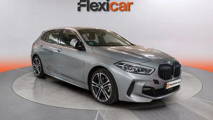 Begagnad BMW 118 136 HK (100 kW) 2024 Grå Halvkombi